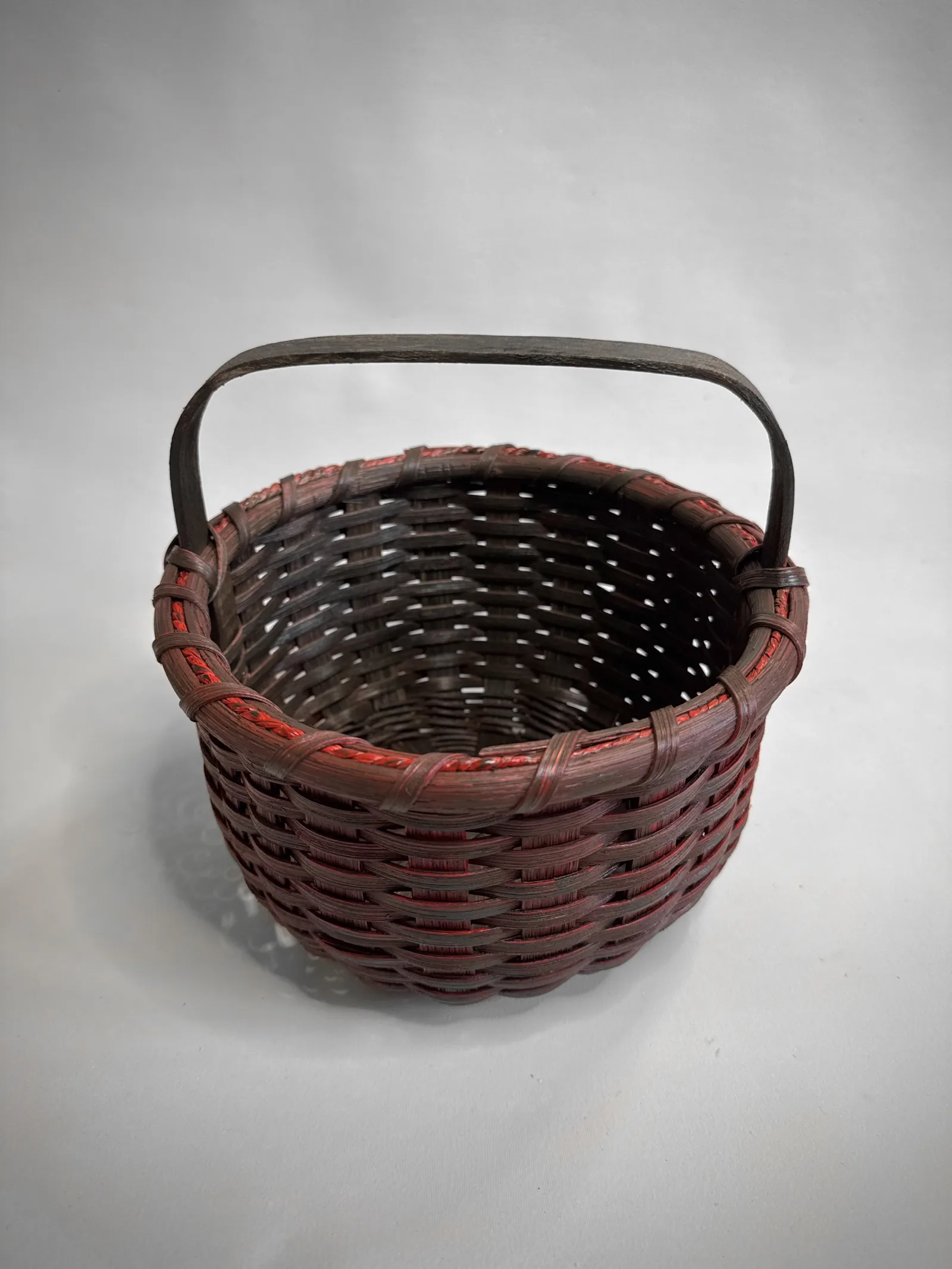 Little Round Basket — image 3