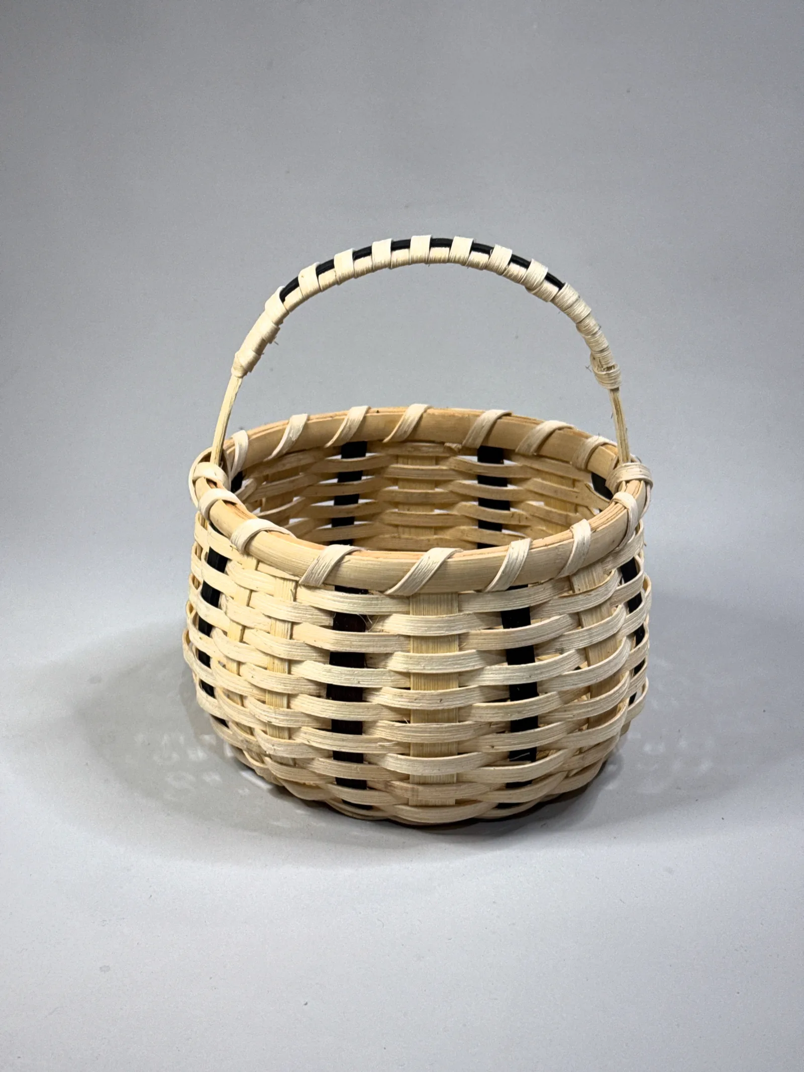 Mini Pumpkin Treat Basket — image 2